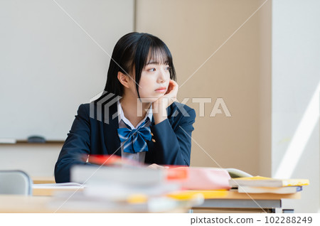 School girls studying in a cram school 102288249