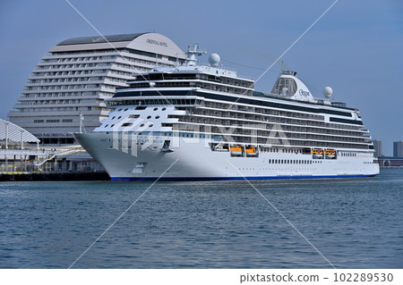 Seven seas explorer anchored at Kobe port middle jetty. Seven seas explorer anchored at Kobe port middle jetty. 102289530