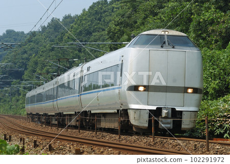 Hokuriku Main Line Tsubata-Kurikara JR West 681 series T07 formation (Kanazawa) Thunderbird 102291972