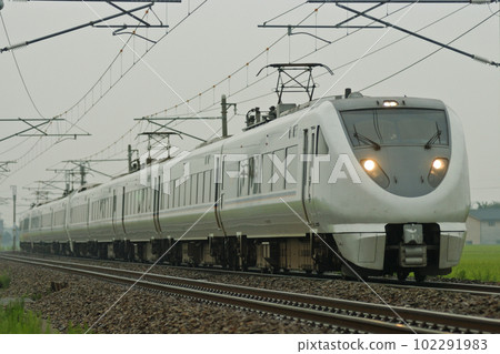北陸本線三河～加賀笠間 JR西日本683系S12+S21+S24編隊（金澤）白鷺 102291983
