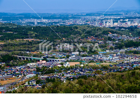 A green leaf sprouting forest city, Sendai, downtown view from Banzan A green leaf sprouting forest city, Sendai, downtown view from Banzan 102294658