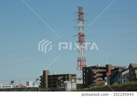I walked along the Tsurumi River 102295043