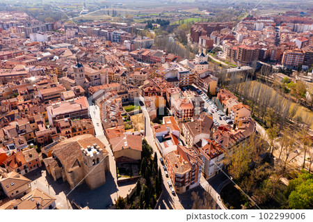 Aerial photo of Aranda de Duero with view of Duero river 102299006