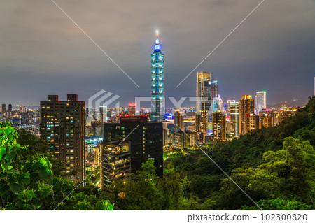 Taiwan 2023 Taipei 101 Xiangshan view night view 102300820