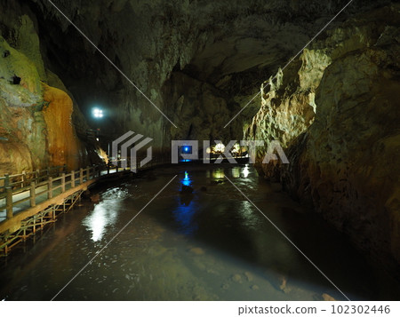 天然紀念物秋吉堂長淵 102302446