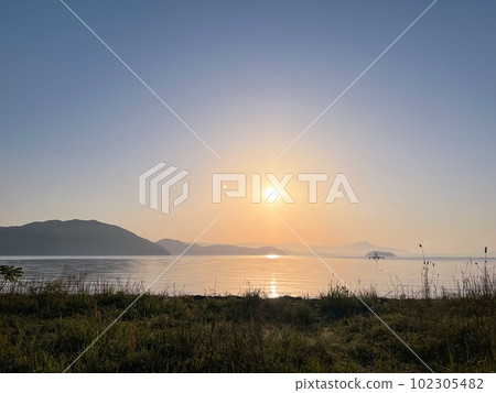 Lake Biwa at sunset 102305482