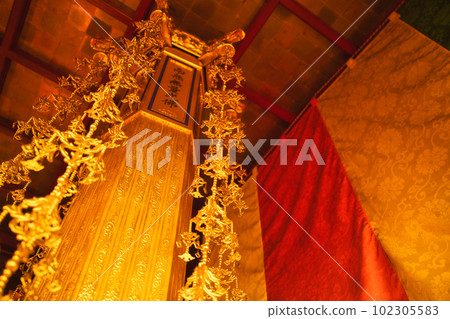 大殿內的裝飾 102305583