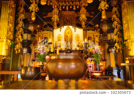 香爐和佛像 102305673