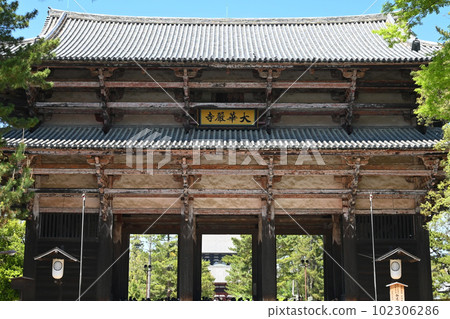 Nara City's World Cultural Heritage Todaiji National Treasure South Great Gate Nara City's World Cultural Heritage Todaiji National Treasure South Great Gate 102306286