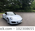 白色跑車保時捷 911 的照片（991 後期型號，Carrera 4，白色，Carrara 白色） 102308655