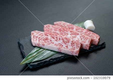 優質牛肉卡爾比三角 102310079