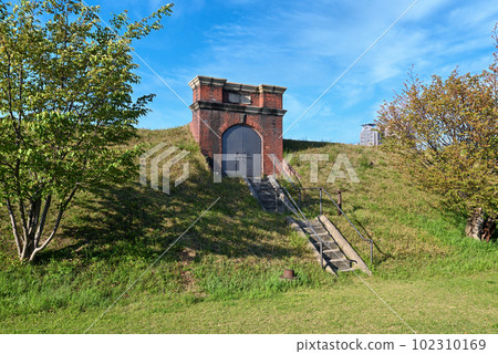 登錄有形文化財產舊天王水庫（大阪府堺市堺區仲見國丘町） 102310169