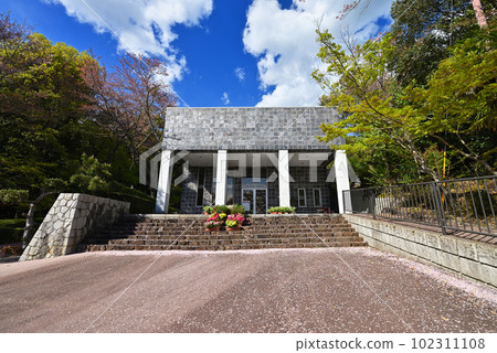 Fukusaki Municipal Kunio Yanagida and Matsuoka Family Memorial Hall (Fukusaki Town, Kanzaki District, Hyogo Prefecture) 102311108