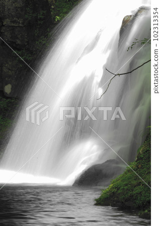 Fresh green Akame 48 waterfalls (slow shutter) 102313354