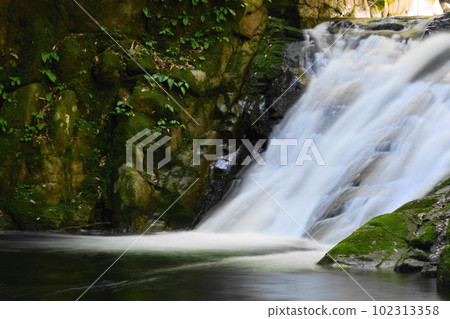 Fresh green Akame 48 waterfalls (slow shutter) Fresh green Akame 48 waterfalls (slow shutter) 102313358