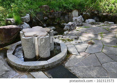 Water city's own fountain and spring water (Kuriya Park) 102313573