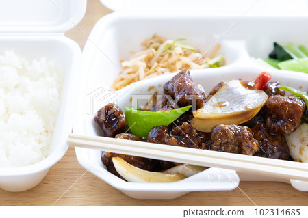 美味黑醋糖醋豬肉午餐 美味黑醋糖醋豬肉午餐 102314685