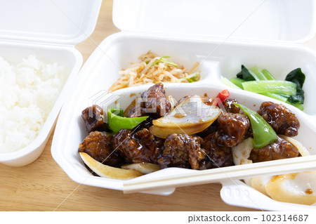美味黑醋糖醋豬肉午餐 102314687