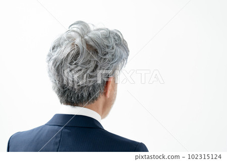 灰色頭髮男性背影 102315124