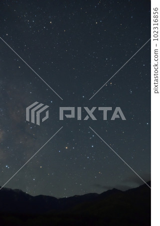 Hakushu-cho, Hokuto City, Milky Way and Scorpio above Phoenix Sanzan 102316856