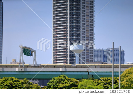 辰巳高架道路和公寓 102321768