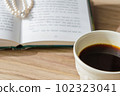 Relaxing coffee,放鬆意象的咖啡,(復古洋書和咖啡) 102323041