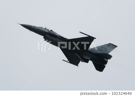 Soaring F-16 fighter Soaring F-16 fighter 102324640