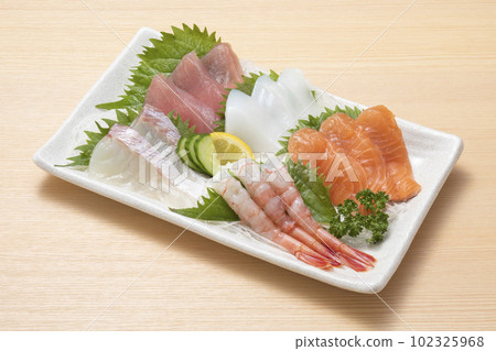 5種生魚片拼盤 102325968