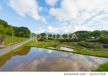 水田與倒影（大分縣竹田市）[5月] 102327416