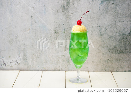 甜瓜汽水奶油汽水 102329067
