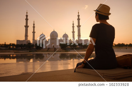 travel to United Arab Emirates, city of Abu Dhabi. 102333928