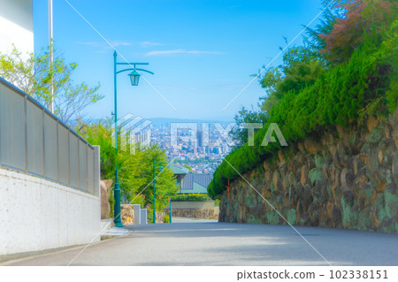 Kobe city seen from Rokurokuso 102338151
