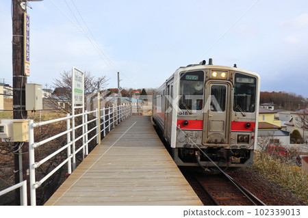 Japan's easternmost station Higashi Nemuro station and Kiha 54 type vehicle 102339013