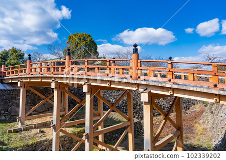 Gokuraku Bridge at the ruins of Koriyama Castle in Yamatokoriyama City 102339202