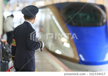 Station staff welcoming the Shinkansen Safety management 102339417