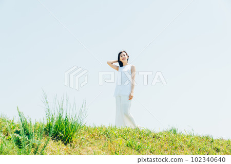 年輕女性的美麗 102340640