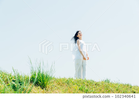 年輕女性的美麗 102340641