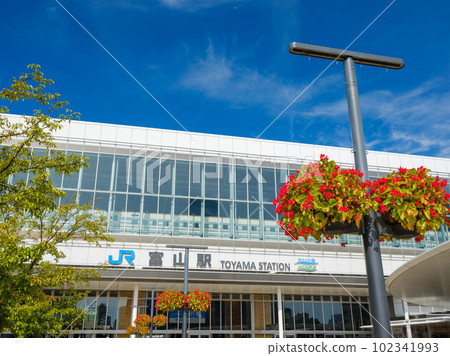 Toyama_Scenery of the south exit of Toyama Station 102341993