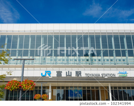 Toyama_Scenery of the south exit of Toyama Station 102341994