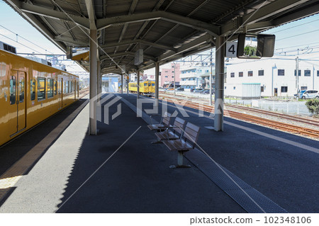 Ube Shinkawa Station, Ube City, Yamaguchi Prefecture 102348106