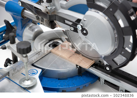 Board and miter saw, floor panel cut 102348836