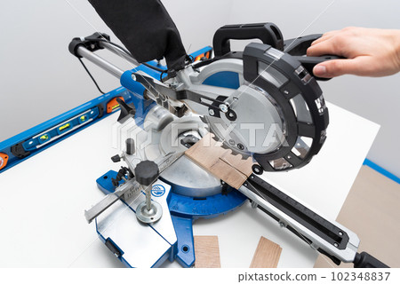 Board and miter saw, floor panel cut 102348837