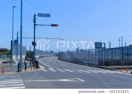2023 年 5 月千葉縣市川市東京外環高速公路沿線的風景 102351855
