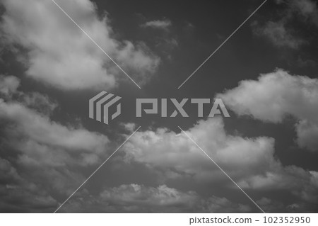 Sky  102352950