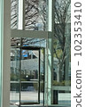 大樓入口 102353410
