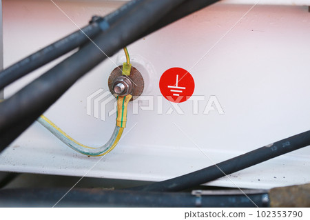 Ground wiring connector on the machine or electrical system for protect short circuit and human protection, the safety equipment of electrical system with safety standard, Earth fault equipment. 102353790