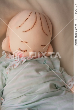 謝謝你的誕生 流行的新生兒娃娃 謝謝你的誕生 流行的新生兒娃娃 102355124