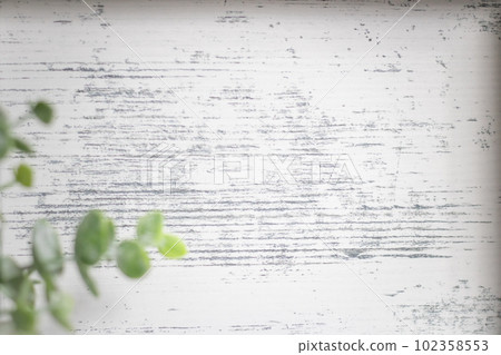 old wooden box and leaves old wooden box and leaves 102358553