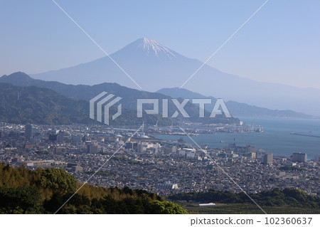 Mt. Fuji seen from Nihondaira, Shizuoka cityscape and Suruga Bay Mt. Fuji seen from Nihondaira, Shizuoka cityscape and Suruga Bay 102360637