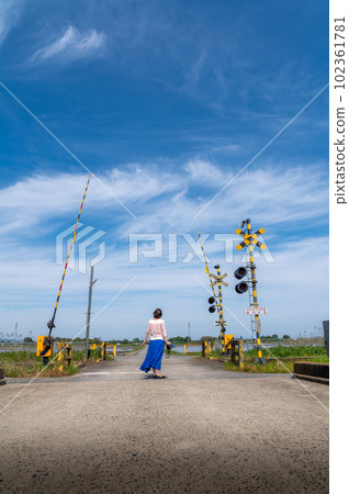 茨城縣常總市常總線和春季水田的倒影 茨城縣常總市常總線和春季水田的倒影 102361781